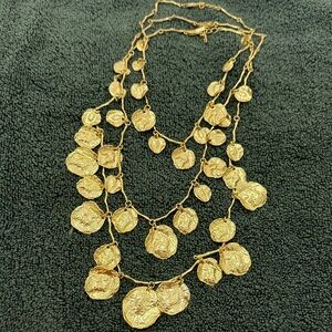 Elegant Gold Coin Necklace